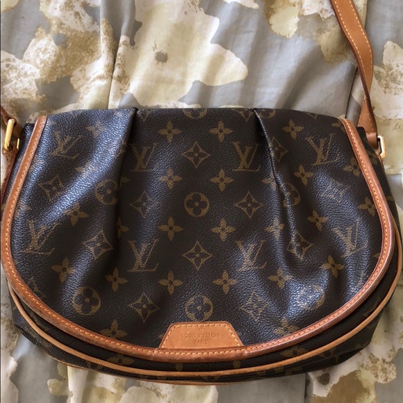 Louis Vuitton Handbags - Luis Vuitton cross body